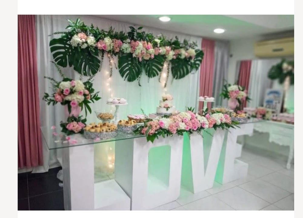 Mesa Love 3 m para alquiler en eventos